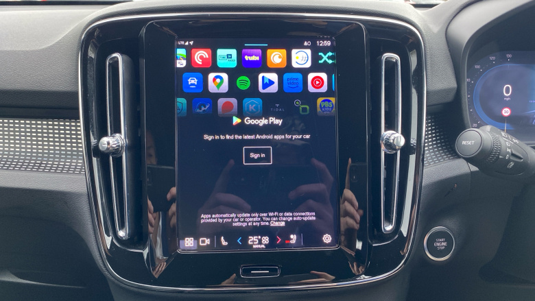 Volvo XC40 2.0 B4P Plus Dark 5dr Auto Petrol Estate